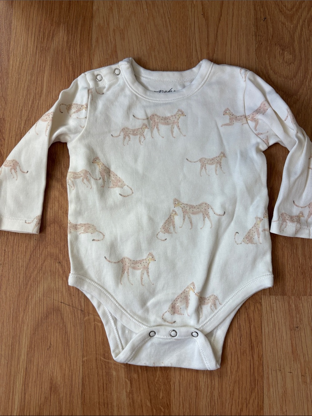PEHR body suit one side size 3-6 new ! Cheetah